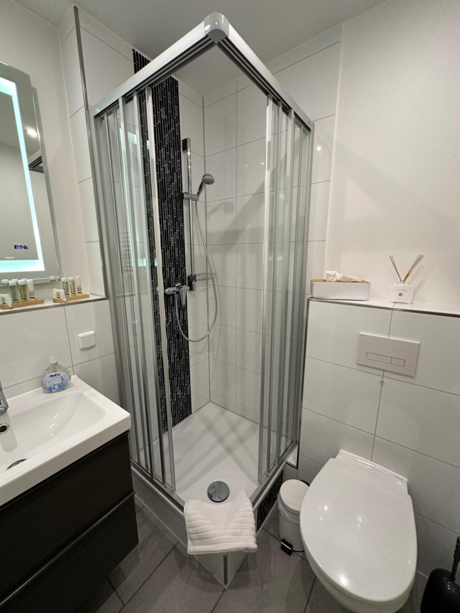 Auszeit Apartment Duesseldorf Buitenkant foto