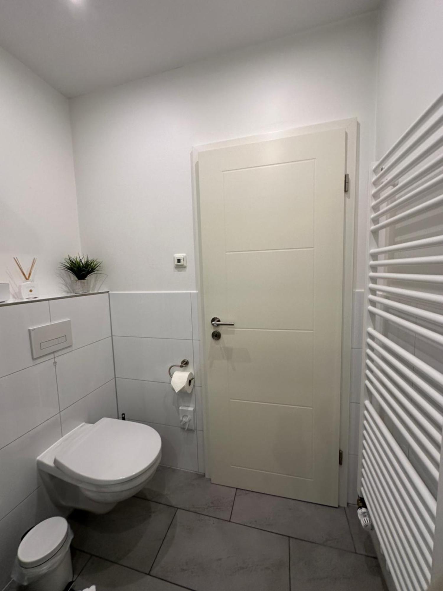 Auszeit Apartment Duesseldorf Buitenkant foto