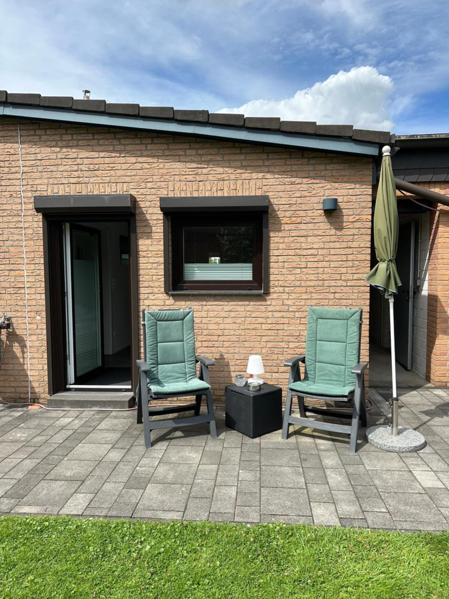 Auszeit Apartment Duesseldorf Buitenkant foto