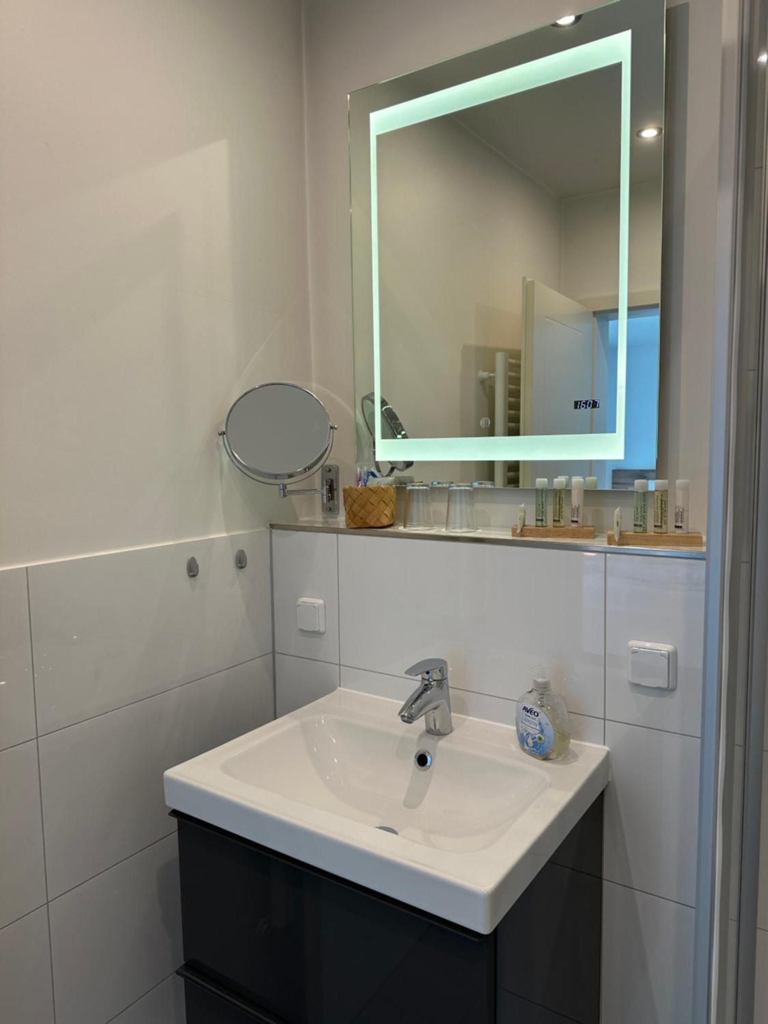 Auszeit Apartment Duesseldorf Buitenkant foto