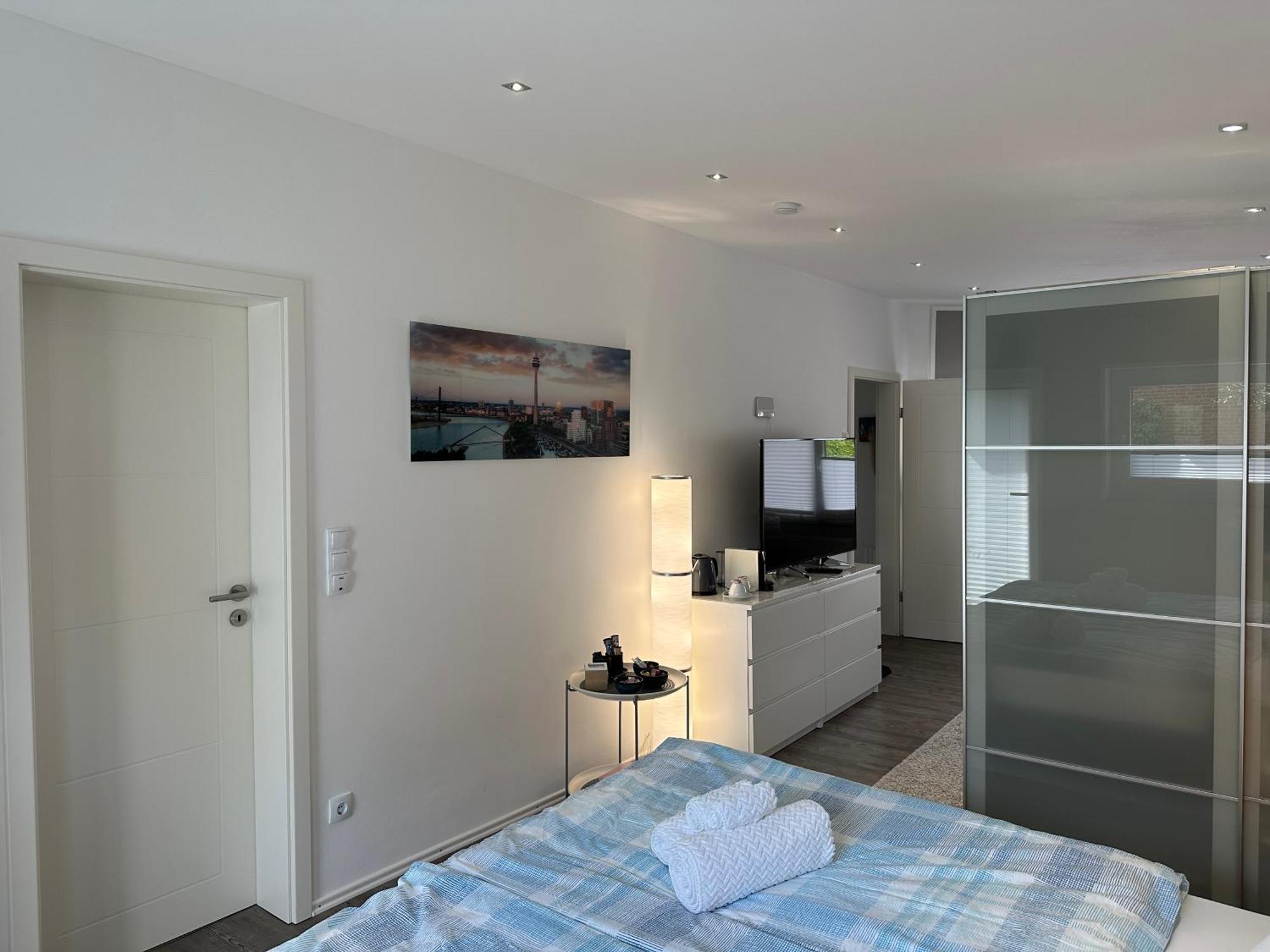 Auszeit Apartment Duesseldorf Buitenkant foto